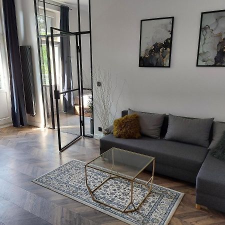 Lof Central Apartment Z Miejscem Parkingowym Torun Exterior foto