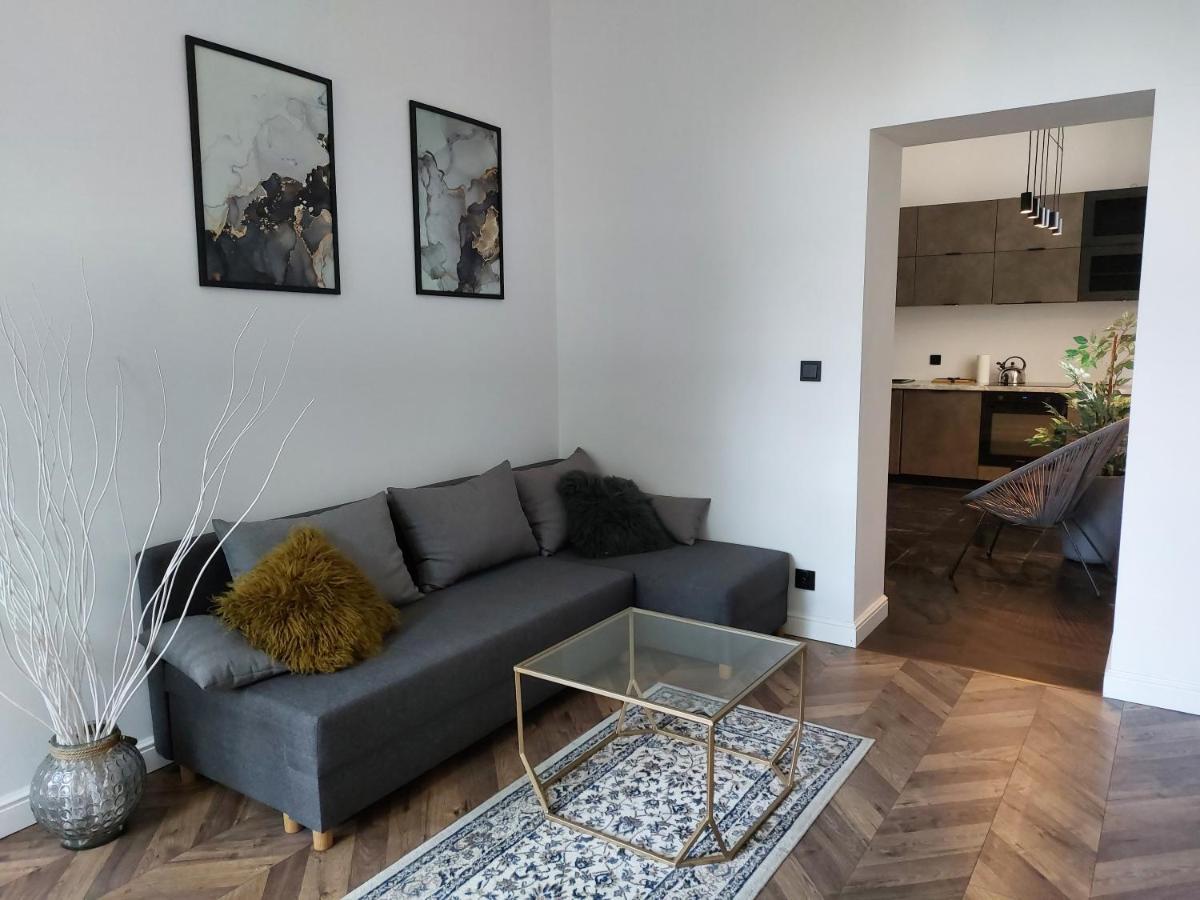 Lof Central Apartment Z Miejscem Parkingowym Torun Exterior foto